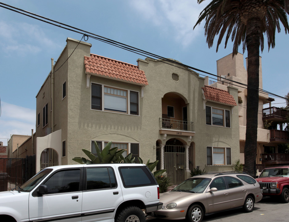 1415 E 2nd St in Long Beach, CA - Foto de edificio