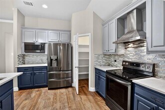 8208 Riversprings Dr in Hurst, TX - Building Photo - Building Photo