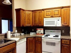 2201 NW 155th St in Edmond, OK - Building Photo - Building Photo