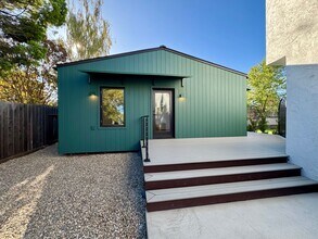 2555 Darroch Ct in Napa, CA - Building Photo - Building Photo