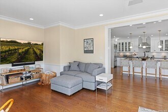2 Little Neck Rd in Southampton, NY - Building Photo - Building Photo