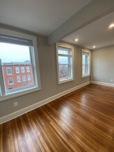 911 S Ellwood Ave in Baltimore, MD - Foto de edificio - Building Photo