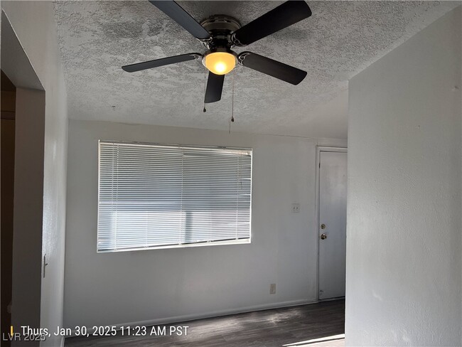 3574 San Pascual Ave in Las Vegas, NV - Building Photo - Building Photo