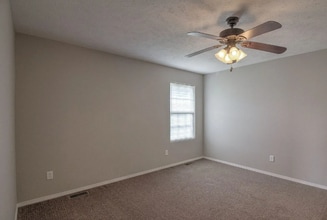 848 E Purple Martin St in Nixa, MO - Building Photo - Building Photo