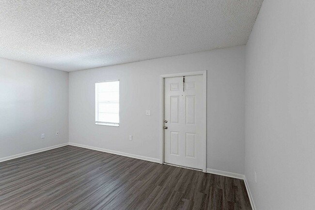 Topaz Retreat in Lakeland, FL - Building Photo - Building Photo