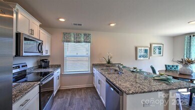 145 Monroe Creek Blvd in Asheville, NC - Building Photo - Building Photo