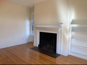7 Ware St, Unit 102 in Cambridge, MA - Building Photo - Building Photo