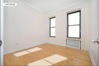 742 St Nicholas Ave in New York, NY - Building Photo - Building Photo