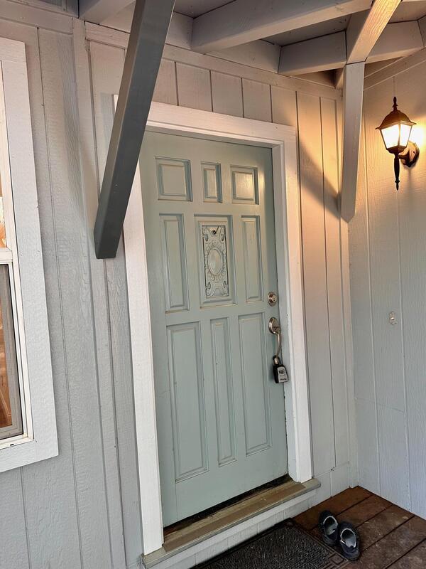 13590 Red Dog Rd in Nevada City, CA - Building Photo - Building Photo