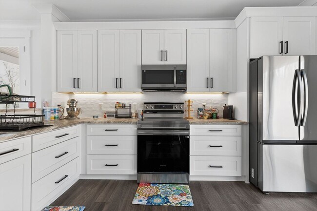 100 Plum Ct in Westminster, SC - Building Photo - Building Photo