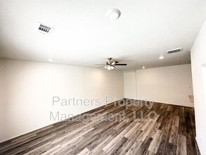 801 S Amarillo Ave in Fayetteville, AR - Building Photo - Building Photo