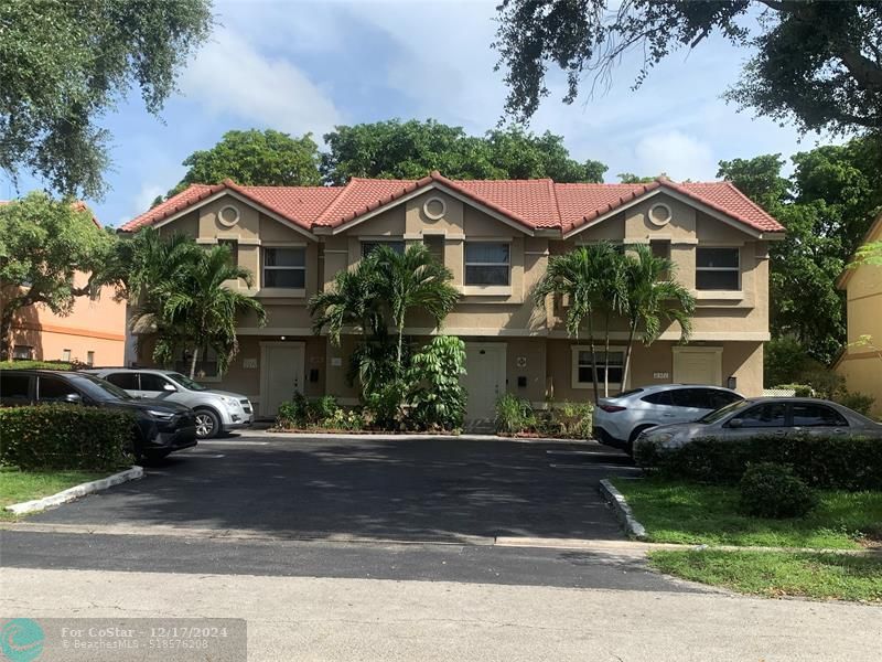 11571 NW 35th St in Coral Springs, FL - Building Photo