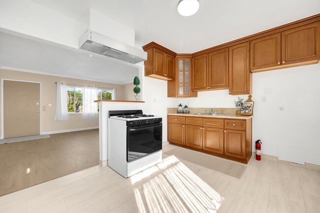 20 E Beacon St-Unit -20B E Beacon St. in Alhambra, CA - Foto de edificio - Building Photo