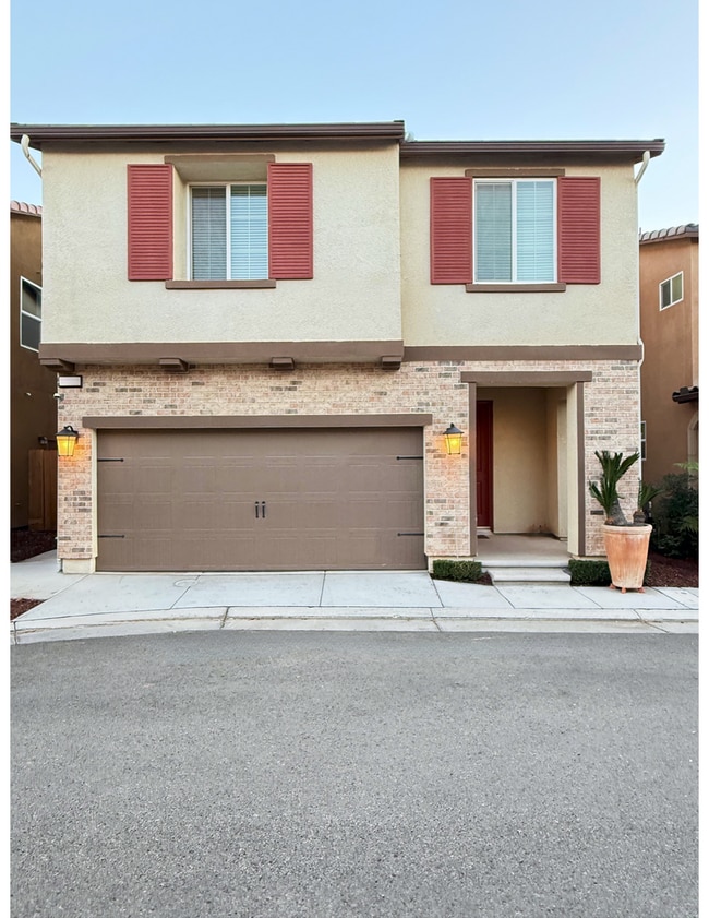 866 Wishon Ave W in Madera, CA - Building Photo - Building Photo