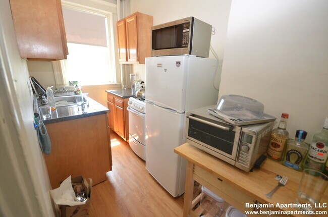1161 Boylston St, Unit 32 in Boston, MA - Building Photo - Building Photo
