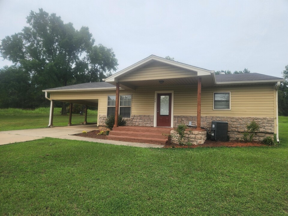 20 Castleberry Ln in Lamar, AR - Foto de edificio