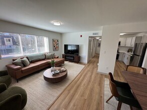 1128 W College St Ext in Griffin, GA - Building Photo - Building Photo