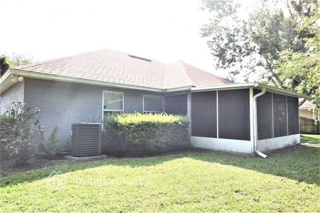 8551 Crooked Tree Dr in Jacksonville, FL - Foto de edificio - Building Photo