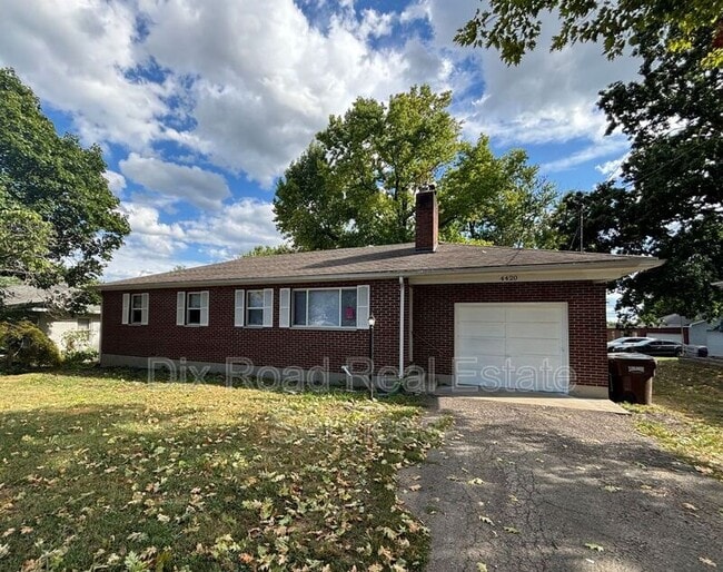 property at 4420 Roosevelt Blvd