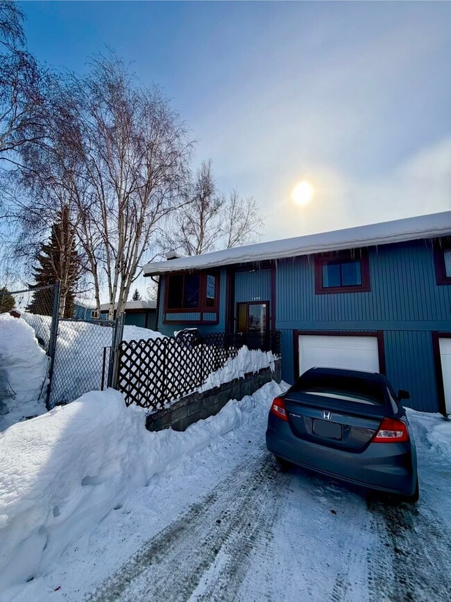 1600 Market St in Fairbanks, AK - Building Photo - Building Photo