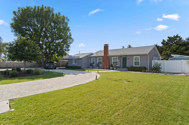 property at 6835 Aldea Ave