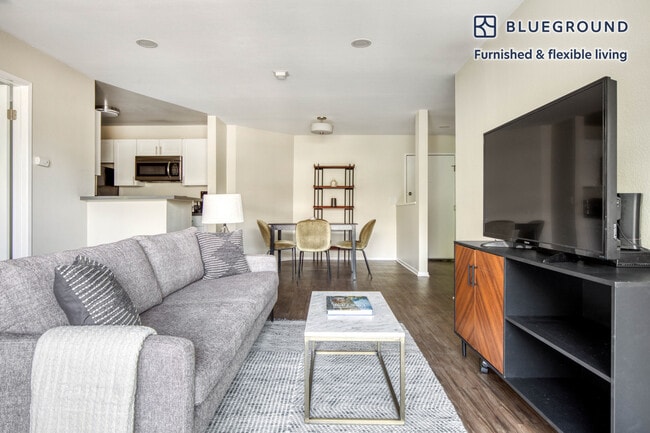 1626 Malcolm Ave in Los Angeles, CA - Building Photo - Building Photo