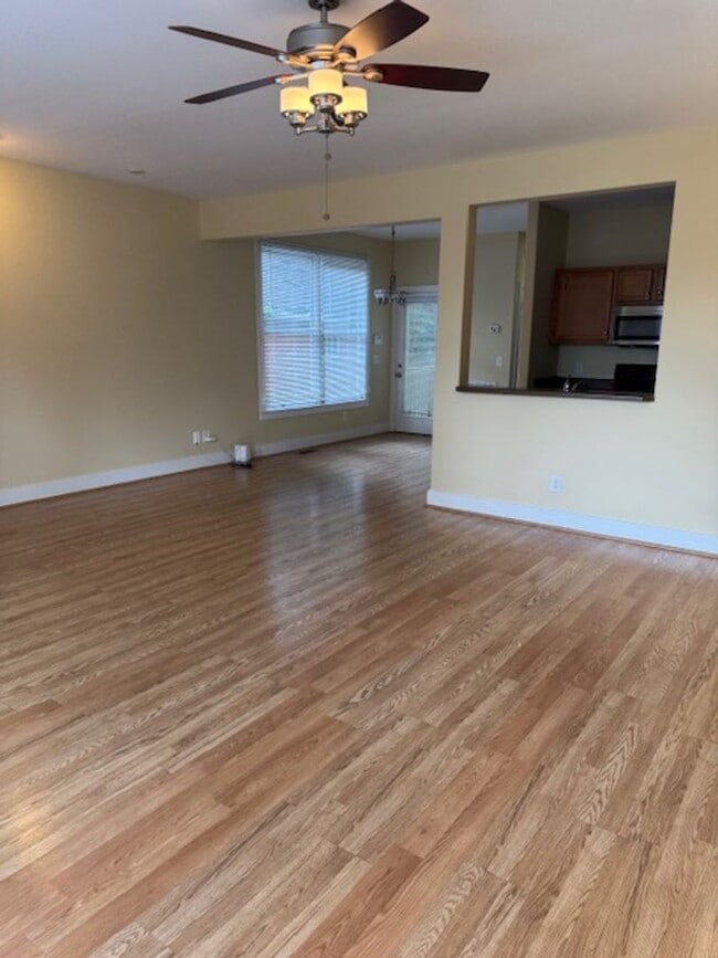 1037 16th Ave N in Nashville, TN - Building Photo - Building Photo