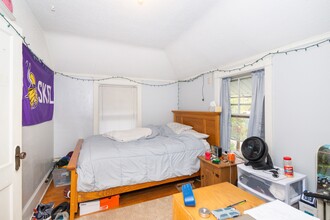 512 N 19th Ave E in Duluth, MN - Building Photo - Building Photo