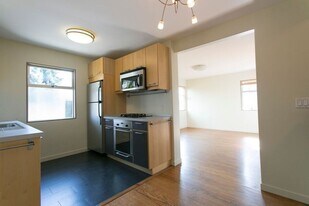 5921 Central Ave in El Cerrito, CA - Building Photo