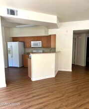17000 Wedge Pkwy in Reno, NV - Building Photo - Building Photo