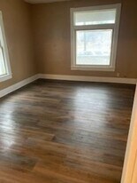 1329 N Bestor St in Peoria, IL - Building Photo