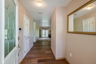 8 Vick Rd in New Waverly, TX - Building Photo - Building Photo