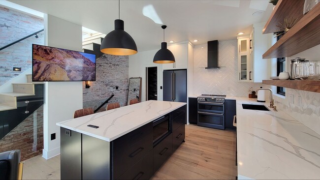 property at 150 C St