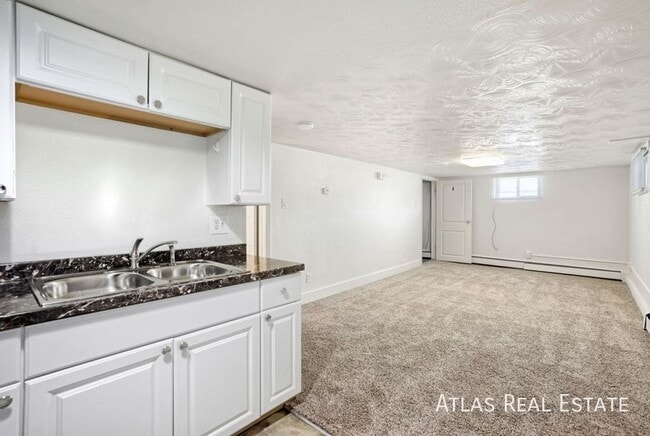 property at 1119 E 20th St