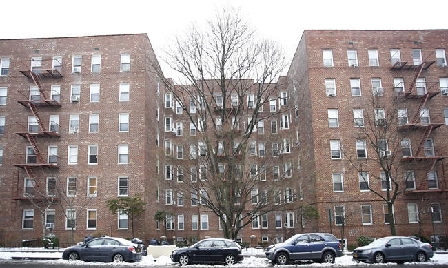 9707 4th Ave in Brooklyn, NY - Foto de edificio - Building Photo