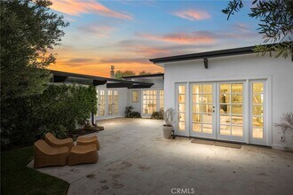 3007 Harbor View Dr in Newport Beach, CA - Building Photo - Building Photo