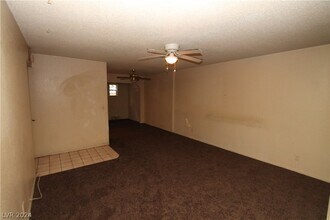 3152 S Eastern Ave-Unit -27 in Las Vegas, NV - Building Photo - Building Photo