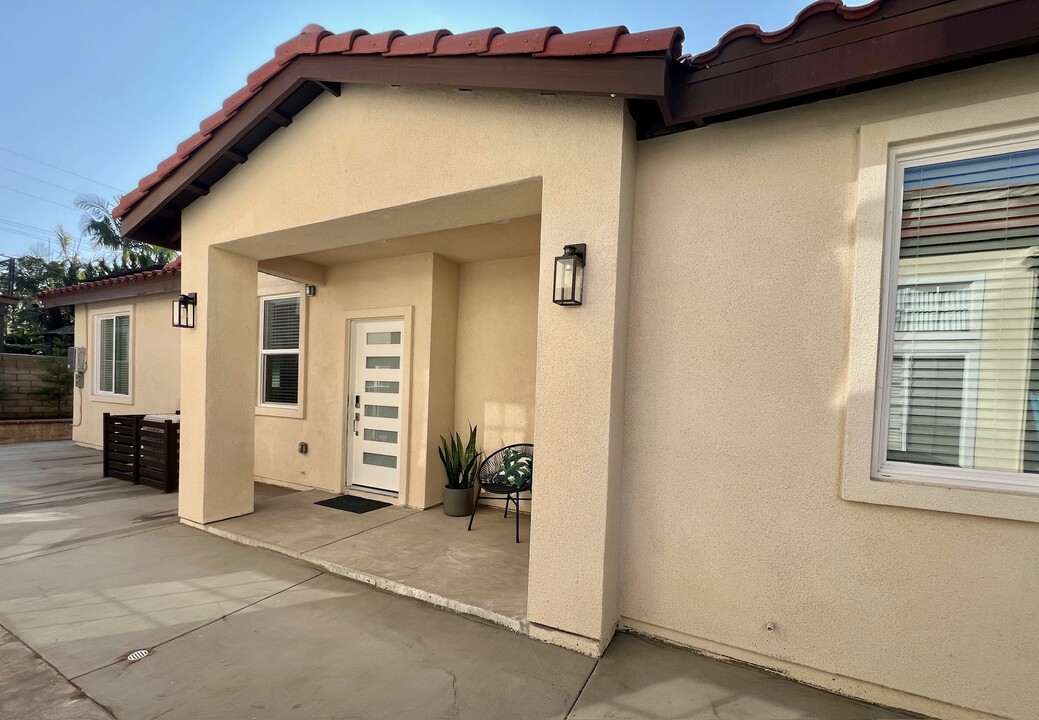 15736 Willowood St in La Mirada, CA - Building Photo