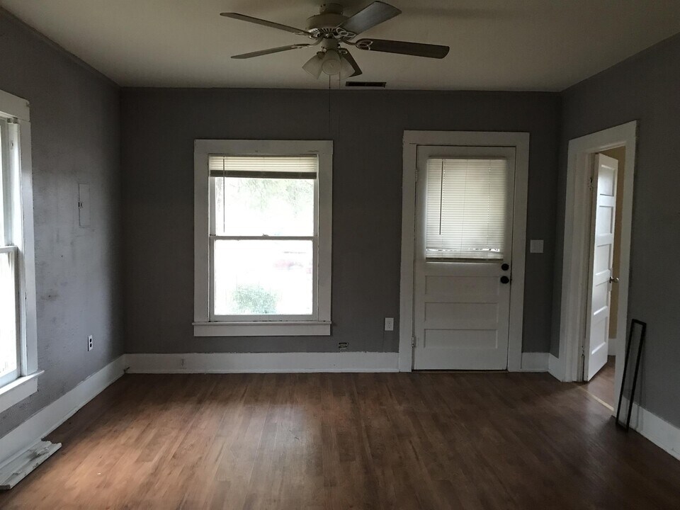 1404 S 7th St in Paragould, AR - Building Photo