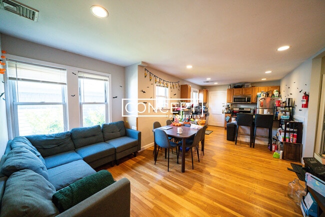 property at 4 Iroquois St