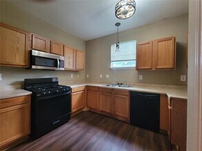 1324 Fletcher St in Dallas, TX - Building Photo - Building Photo