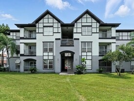 5526 Pga Blvd in Orlando, FL - Building Photo