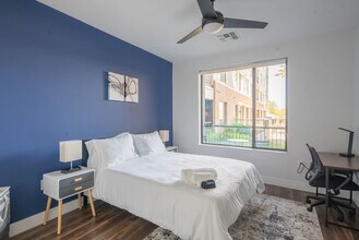 701 W Rio Salado Pkwy in Tempe, AZ - Building Photo - Building Photo