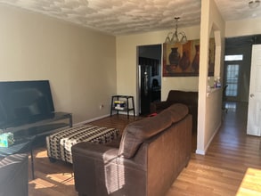 4011 Ketch Dr in Portsmouth, VA - Building Photo - Building Photo