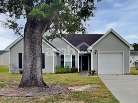 425 Watershed Dr in Goose Creek, SC - Building Photo