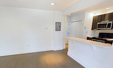 51 Massachusetts Ave, Unit 4 in Boston, MA - Building Photo - Building Photo