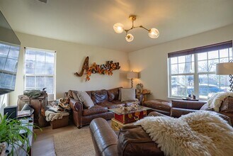 8813 Glenn Ln in Austin, TX - Building Photo - Building Photo