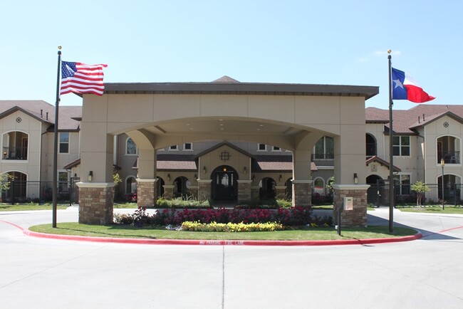 Fairways At Sammons Park in Temple, TX - Building Photo - Building Photo