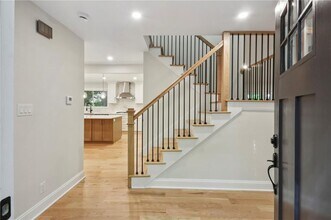 545 Woodman Pl in Roswell, GA - Building Photo - Building Photo