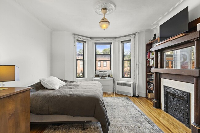 property at 1110 Park Ave